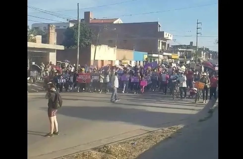 Marcha por Iara Rueda en Jujuy
