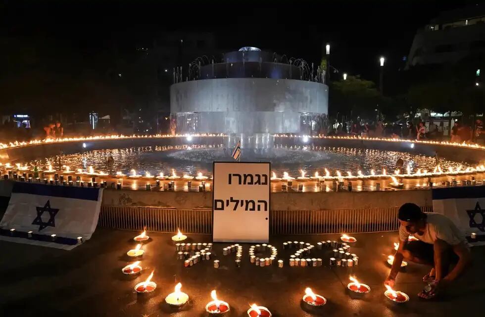 Homenaje a las víctimas en Tel Aviv