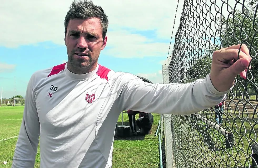 El ex arquero de Instituto y River se había retirado pero jugará el Federal A para el equipo patagónico