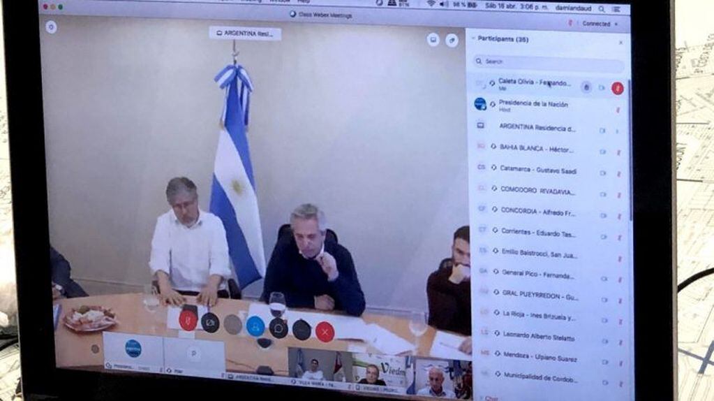 El presidente de la nación, Anibal Fernández se comunicó con intendentes de la Argentina.