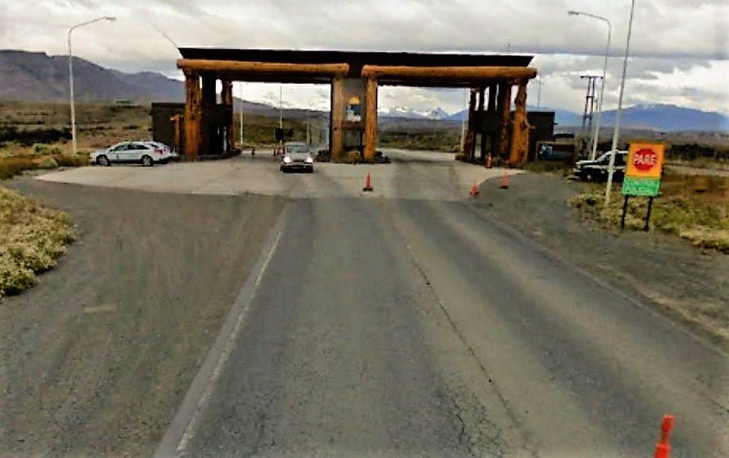 Portal de ingreso y egreso, El Calafate.