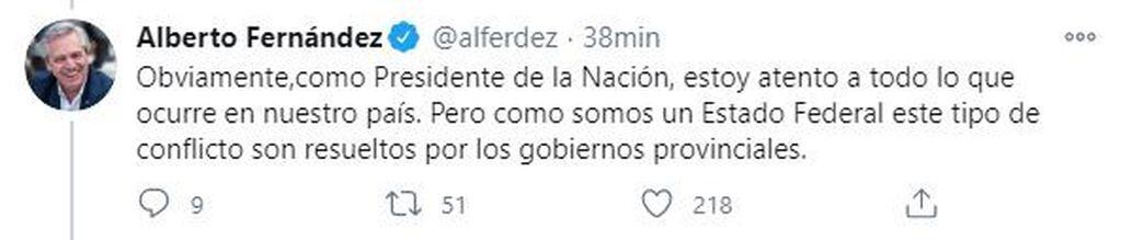 Los mensajes de Alberto Fernández sobre Guernica y el caso Etchevehere. (Twitter)