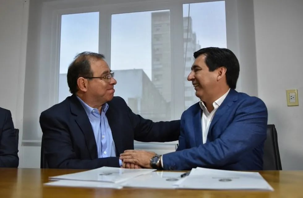 Martinez y Tassano firmaron acuerdos.