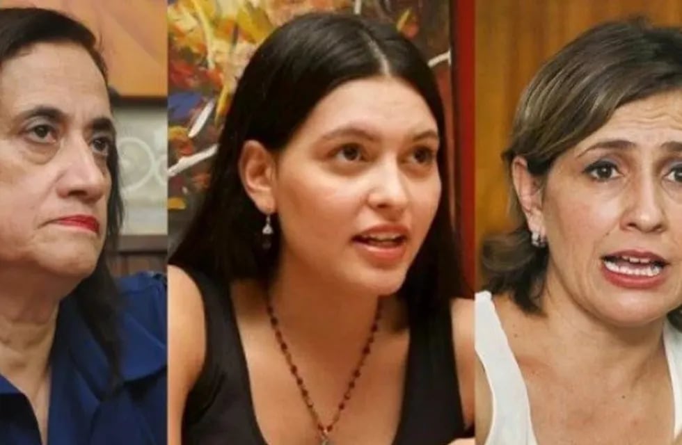 La actual intendenta de Santa Rosa, Norma Trigo; Florencia Destéfanis, y Débora Quiroga.