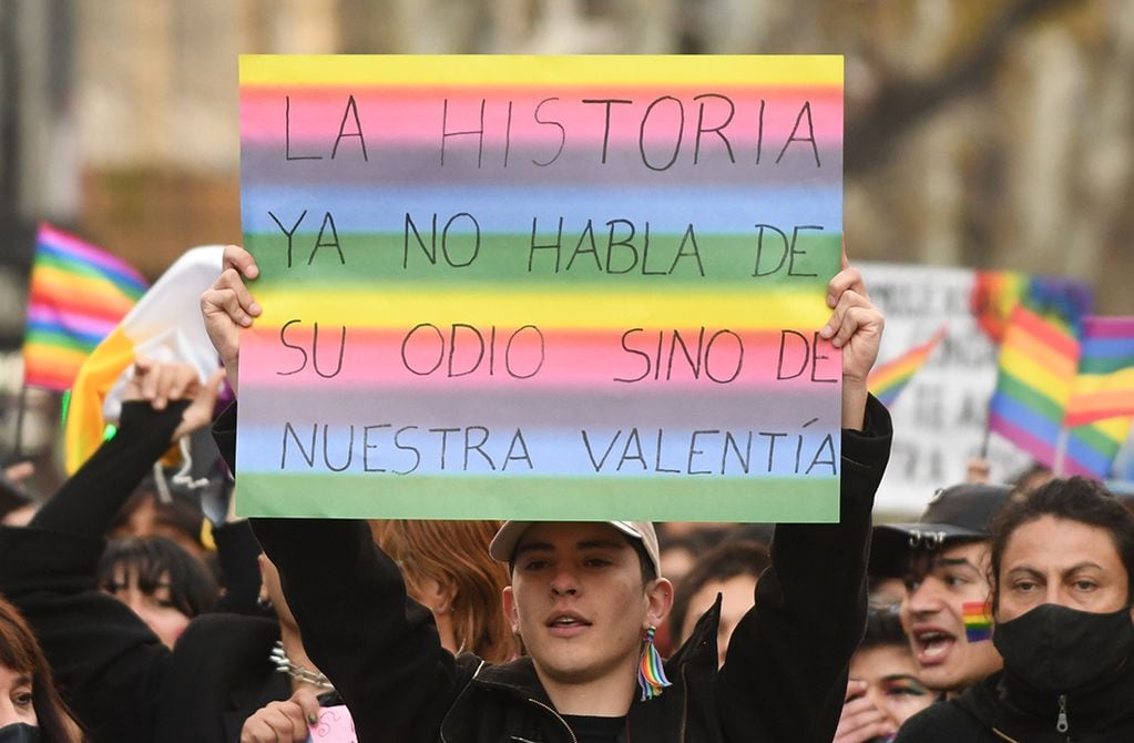 Marcha del Orgullo LGBTIQ+. Foto: Marcelo Rolland / Los Andes