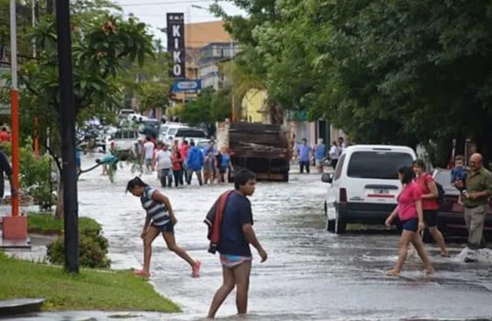 Más de 900 evacuados por un temporal en la localidad correntina de San Luis del Palmar. (Foto: Corrientes Hoy)
