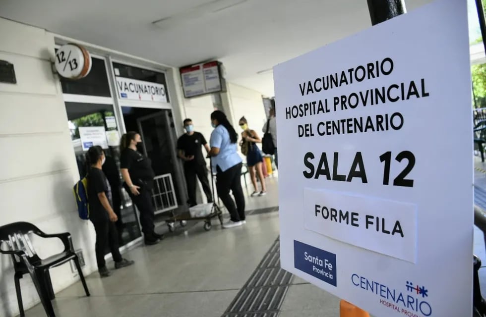 El Hospital Centenario de Rosario fue sede del acto oficial que encabezó el gobernador Omar Perotti. (@mauroyasprizza)