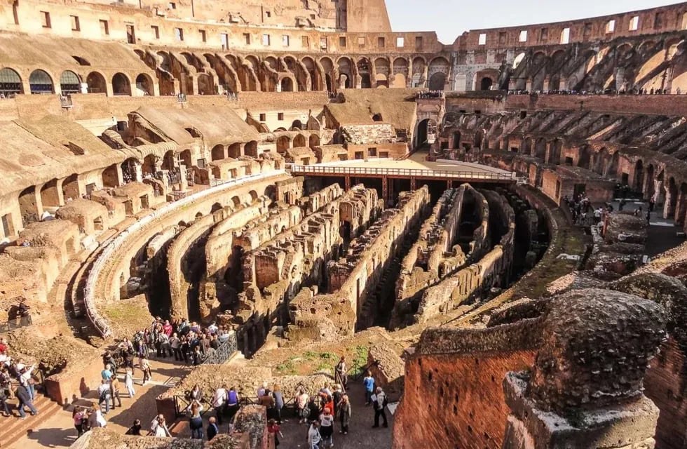 Indignación por un acto vandálico en el Coliseo.