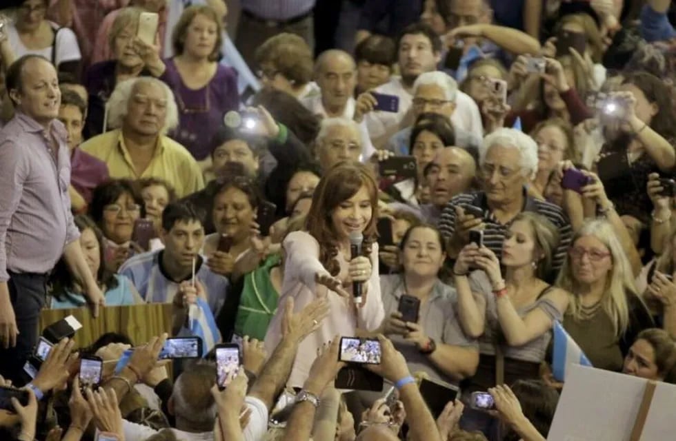 Cristina en un acto en Lomas de Zamora. Foto: Twitter.