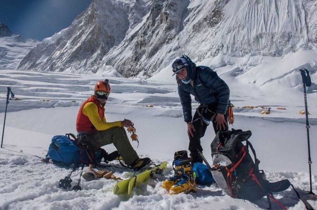 Hazaña lograda: Benegas y Moniz en el Everest