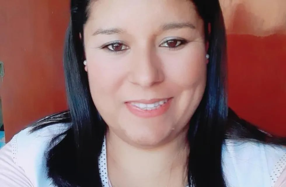 Alejandra Vizgarra, docente perecina nacida en Cabín 9, donde estudió y ahora enseña (Alejandra Vizgarra)