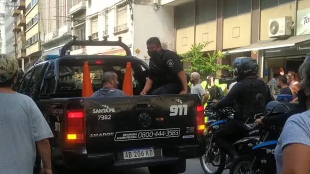Denunciaron a policías por un operativo de tránsito en Rosario