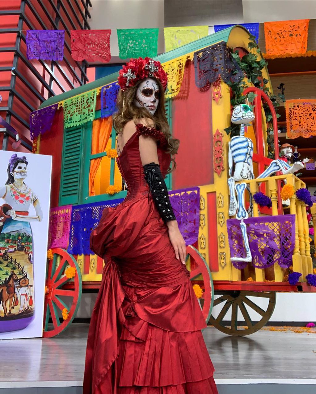 Yanet García y otras famosas mexicanas que se han disfrazado de Catrina en  el Día de Muertos