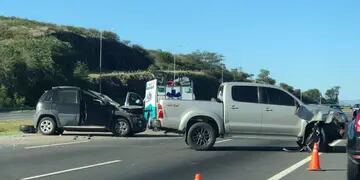 Violento choque en autopista Córdoba-Carlos Paz.