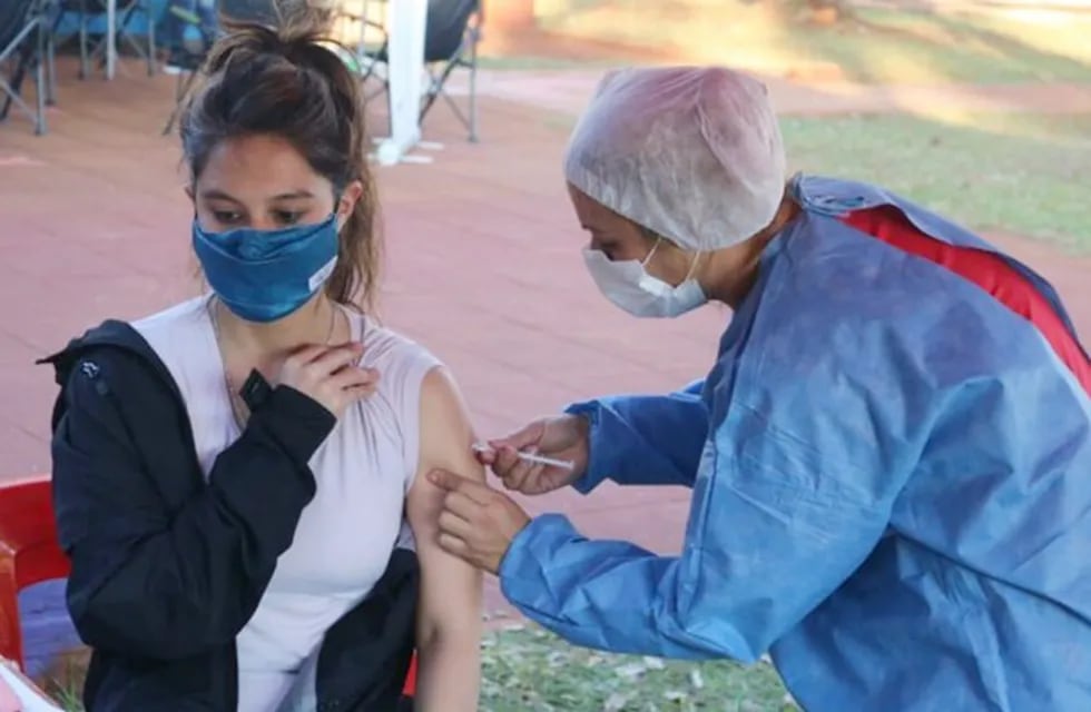 Coronavirus en Salta: el martes comenzarán a vacunar a adolescentes con comorbilidades (imagen ilustrativa)