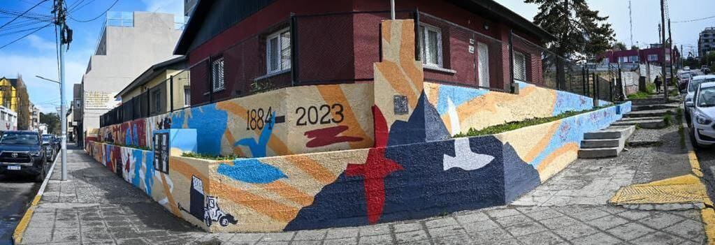Presentaron un nuevo mural en homenaje a Ushuaia