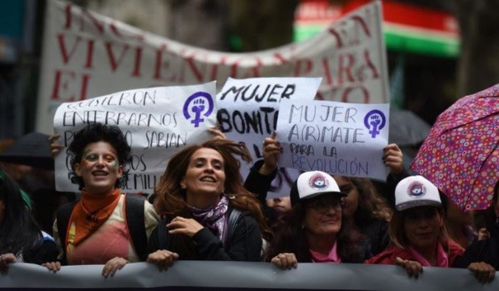 Claros mensajes de las mujeres en Mendoza.