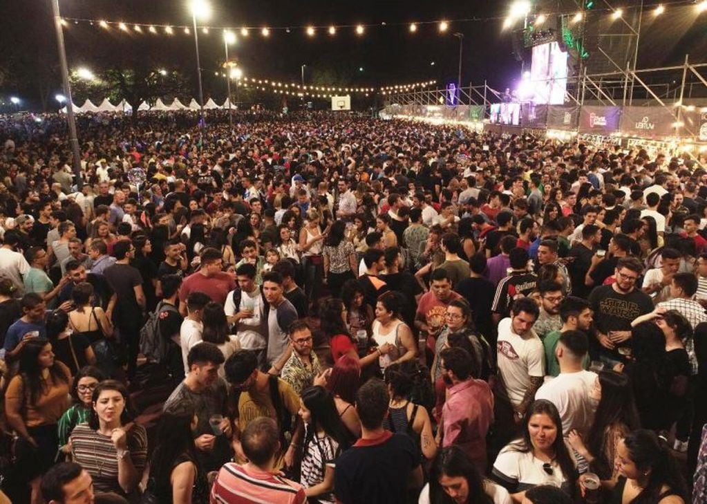 Se estima que se vendieron más de 20.000 litros en el Festival de la Cerveza Artesanal, en su cuarta edición.