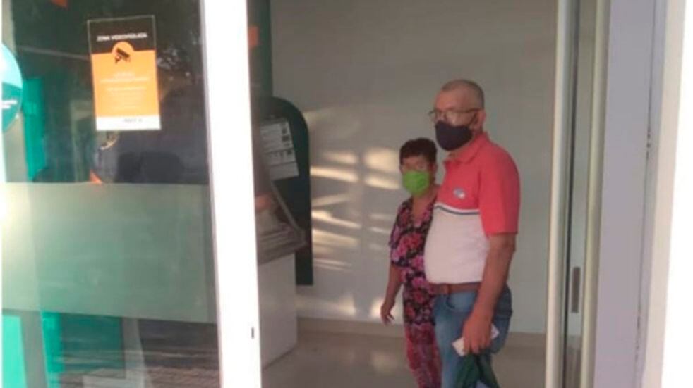 Ticino. La pareja de jubilados estuvo a punto de ser estafada por delincuentes. (Policía de Córdoba)