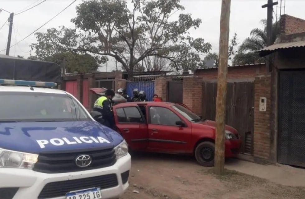 Inseguridad: secuestran un auto usado por una banda delictiva en Alderetes. (Policía de Tucumán)