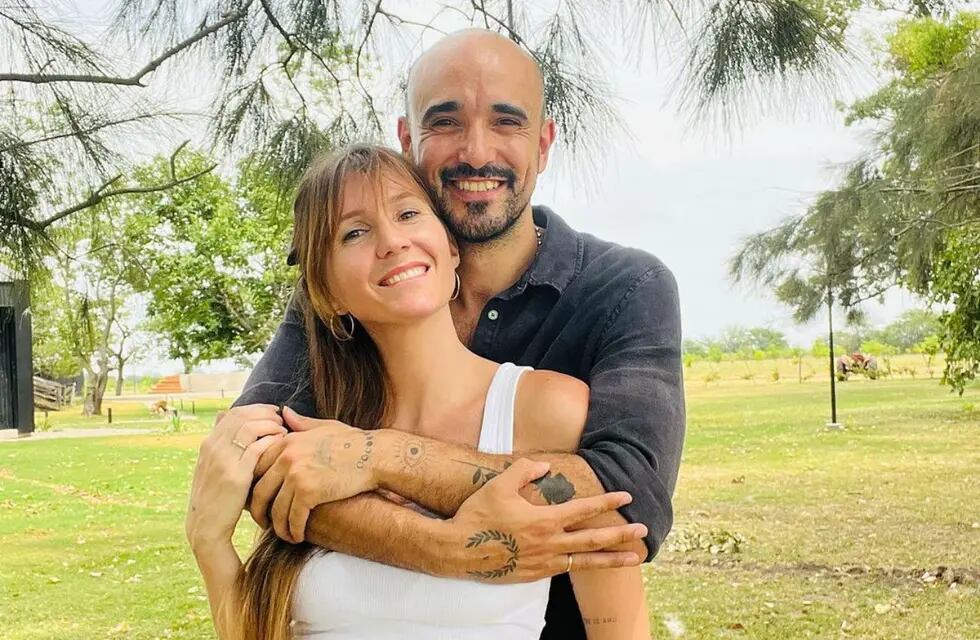 Abel Pintos y Mora Calabrese esperan a su segundo hijo juntos. Captura de Instagram.