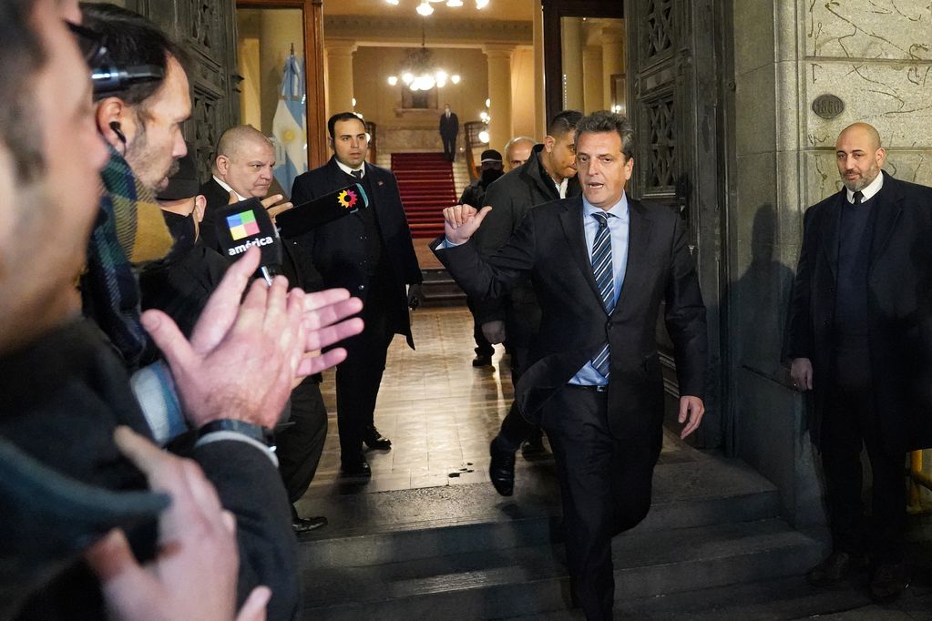 Cambios en el Gabinete: Sergio Massa quedó al frente del Ministerio de Economía, Producción y Agricultura.