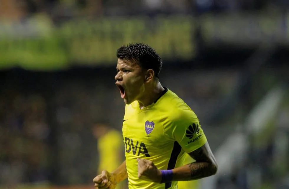 Walter Bou renovó su contrato con Boca y se irá a préstamo a Defensa y Justicia o Talleres. (AFP)