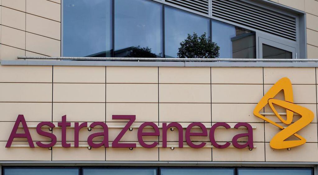 Pandemia. Reportan  coágulos sanguíneos en adultos que recibieron la vacuna de AstraZeneca. (AP)