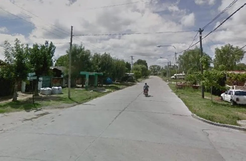 En el barrio Mosconi, en Ensenada, se detuvo a tres jóvenes por comercializar drogas a domicilio (Street View)