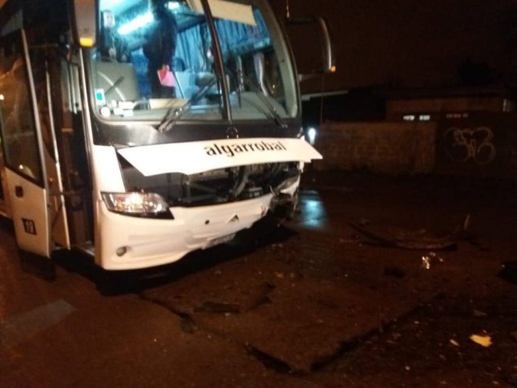 Ningún ocupante del bus sufrió heridas.