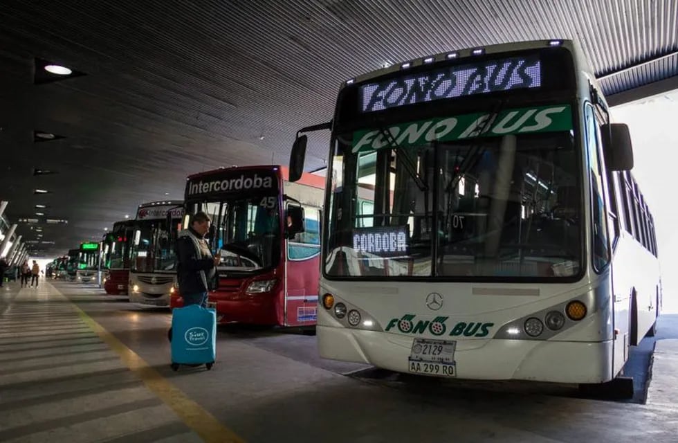 Analizan una nueva suba en el boleto del transporte interurbano de Córdoba.