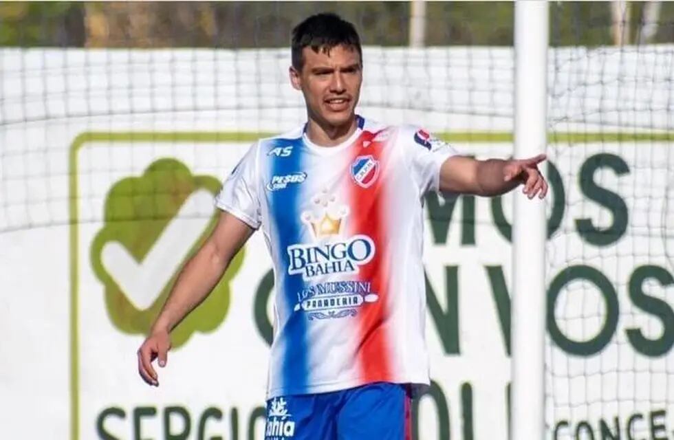 El defensor Horacio Balbuena, ex Rosario Puerto Belgrano, se sumó a Sporting.