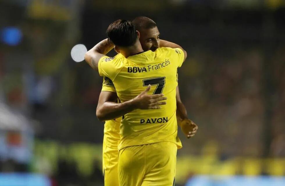 Kichán y Wanchope. Sociedad goleadora para un Boca que se encamina al título.