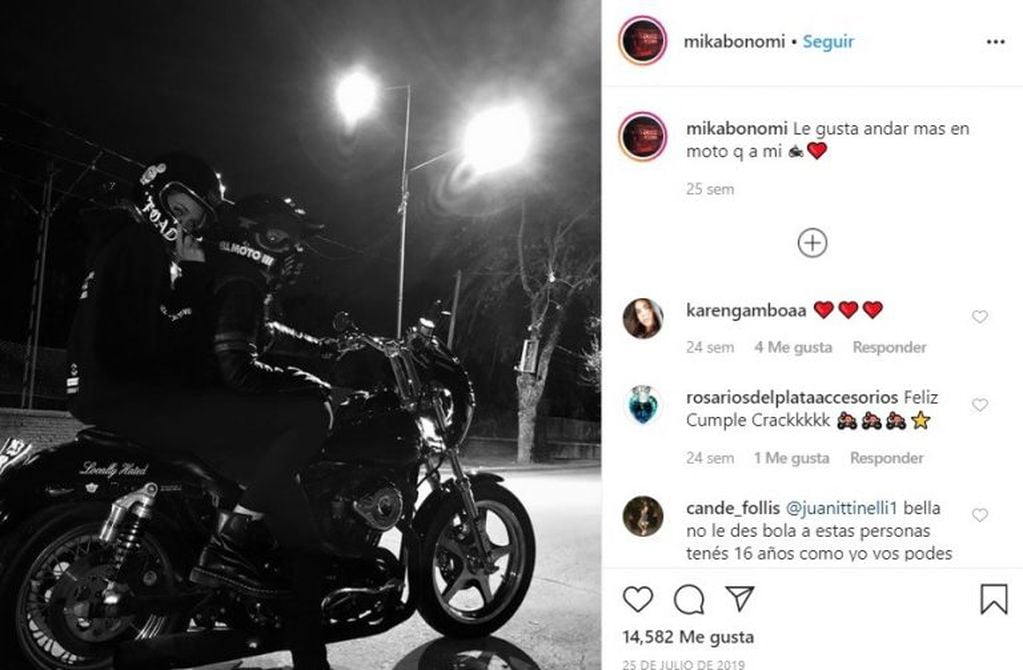 Mika Bonomi y Juanita Tinelli, enamorados y en moto. (Instagram)
