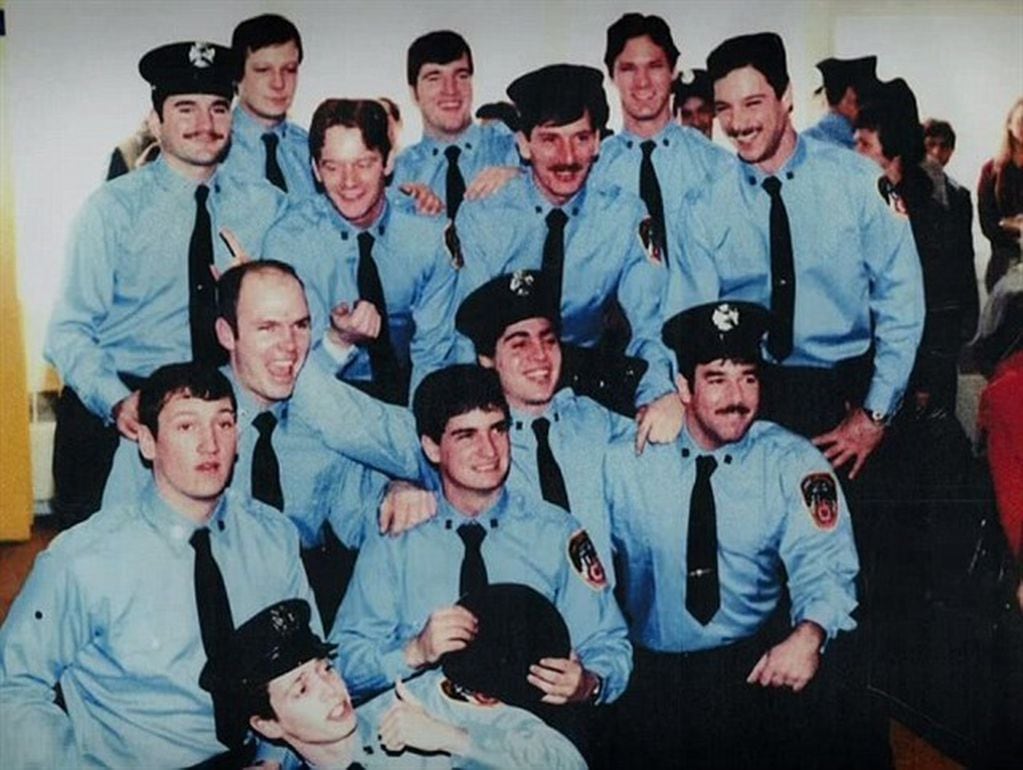 Steve Buscemi (abajo), junto a sus compañeros bomberos.