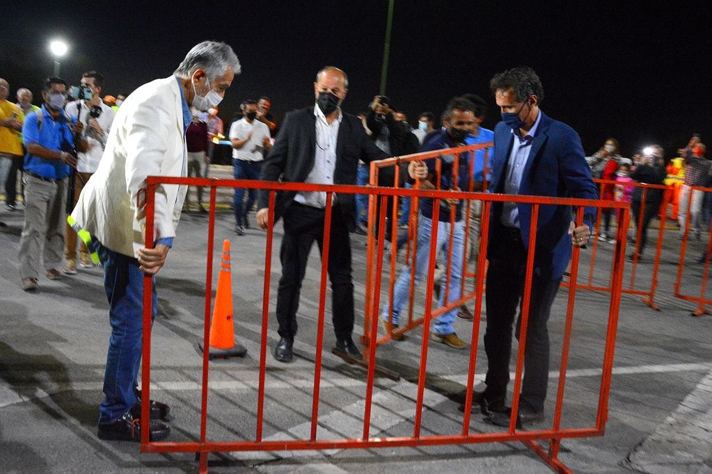 Alberto Rodríguez Saá en la inauguración de la Av. Circunvalación de San Luis.