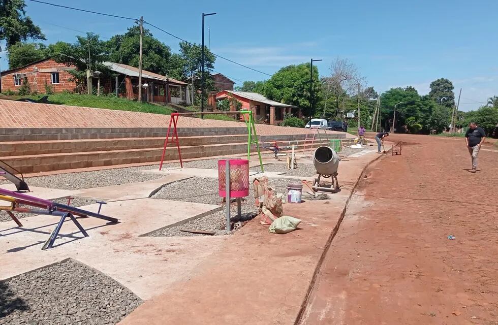 Se recuperó un espacio público del barrio San Lucas de Puerto Iguazú.