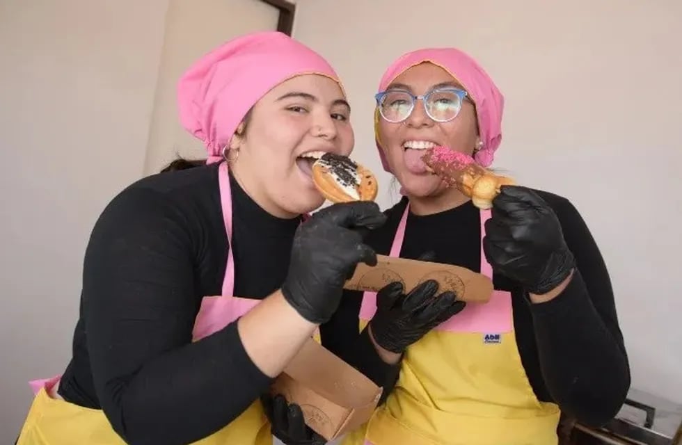 Las hermanas Romina y Yazmín Moreno Ávila crearon este emprendimiento de waffles que es furor en San Juan.