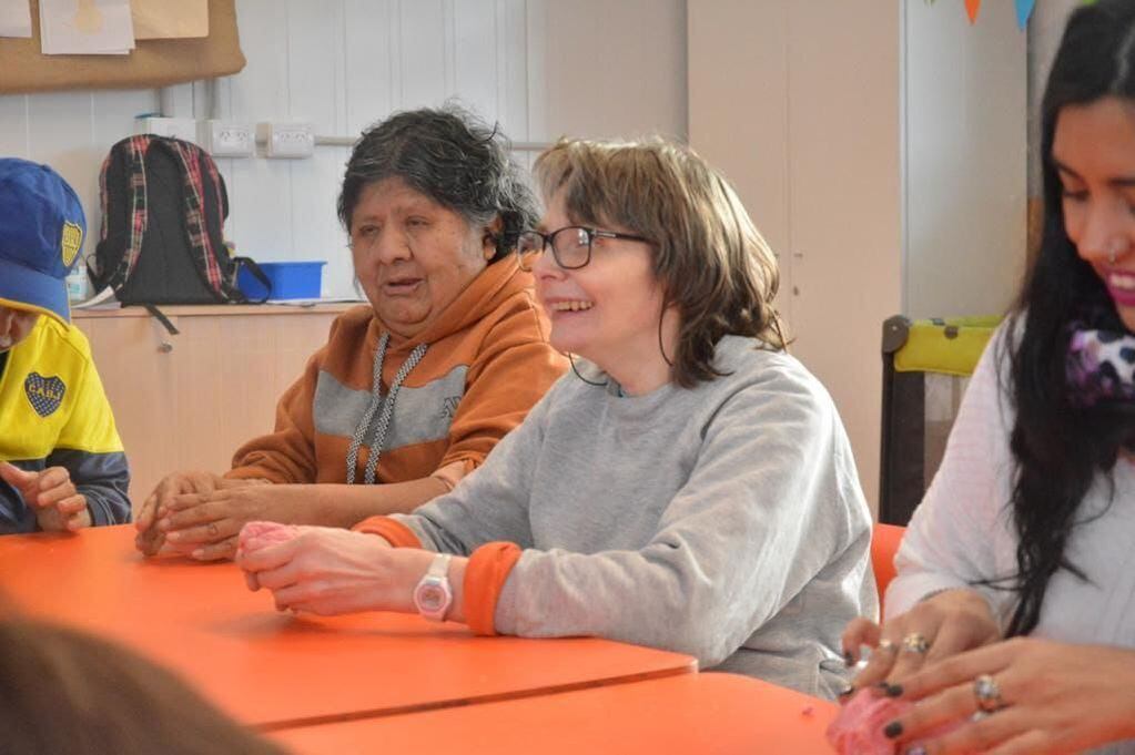 El taller textil del CAAD visitó el Centro de Infancias de Ushuaia