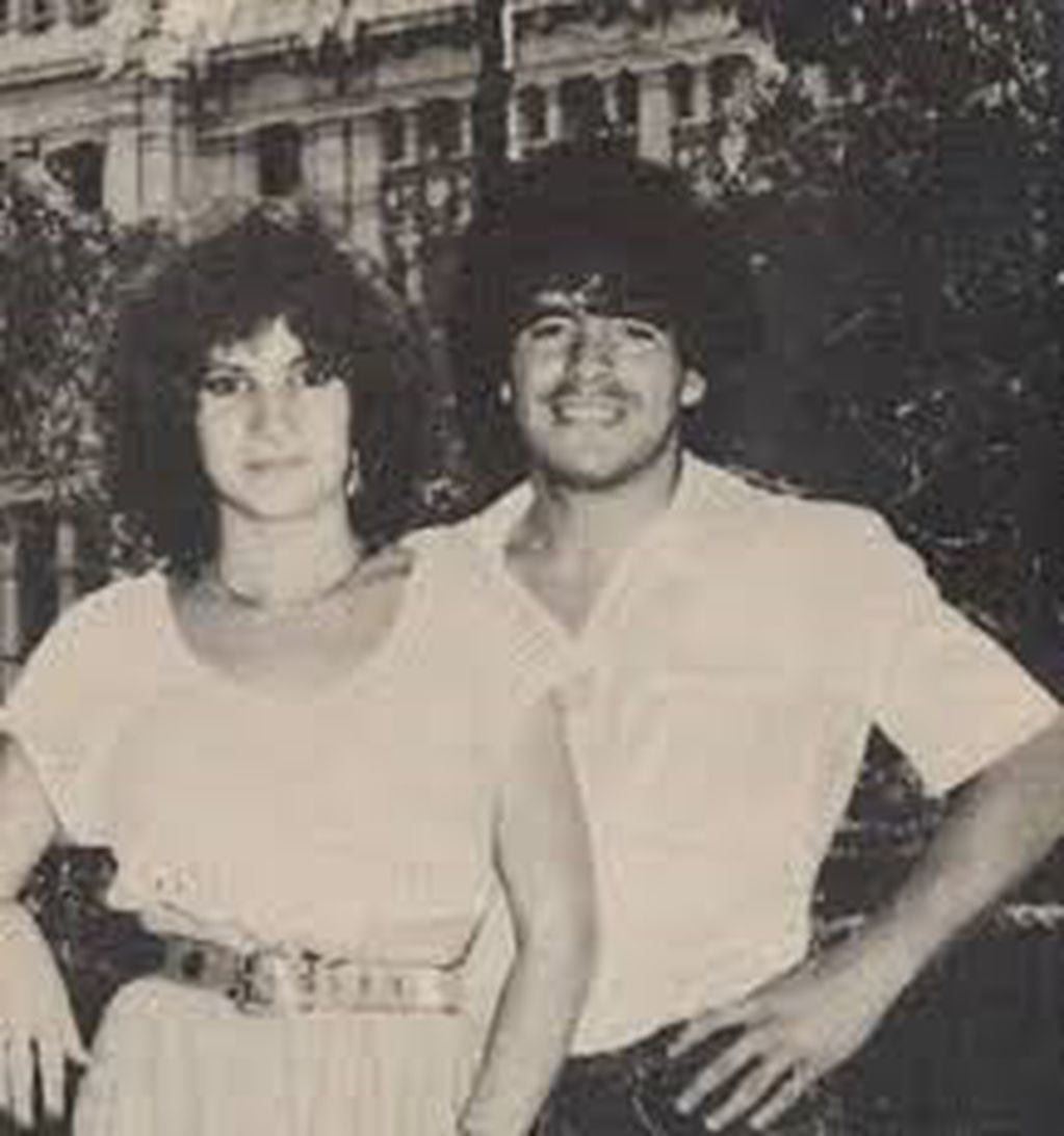 El futbolista y la cantante se vincularon en 1982, durante un impasse de la relación de él con Claudia Villafañe