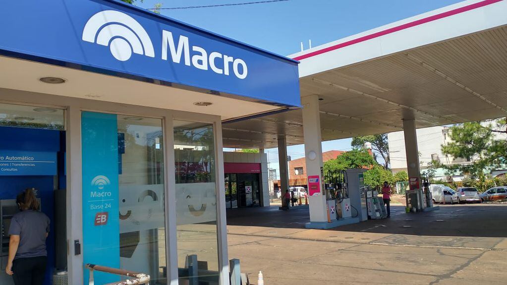 A contramano en Posadas: estación de servicio baja sus precios en la nafta