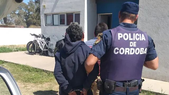 El sospechoso fue detenido por la Policía en barrio Villa Siburu. (Policía)