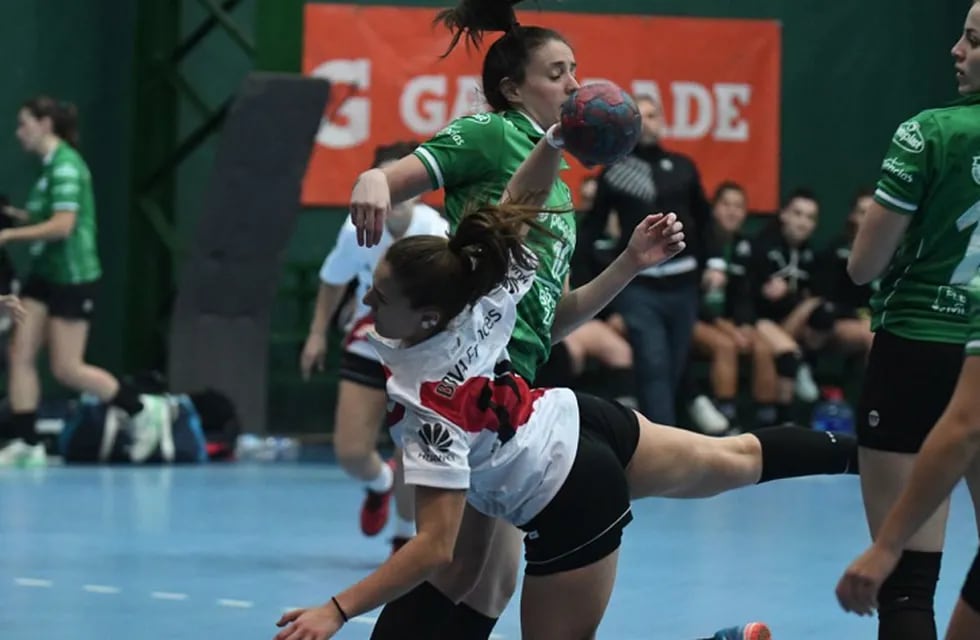En Mendoza, mañana comienza el Nacional de Clubes de Handball femenino y masculino. River Plate y Ferro CO, dos potencias que estarán en Mendoza.