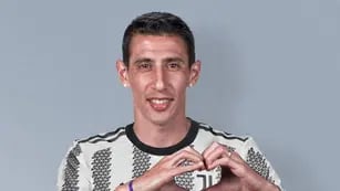 Di María ya se prueba los colores de Juventus