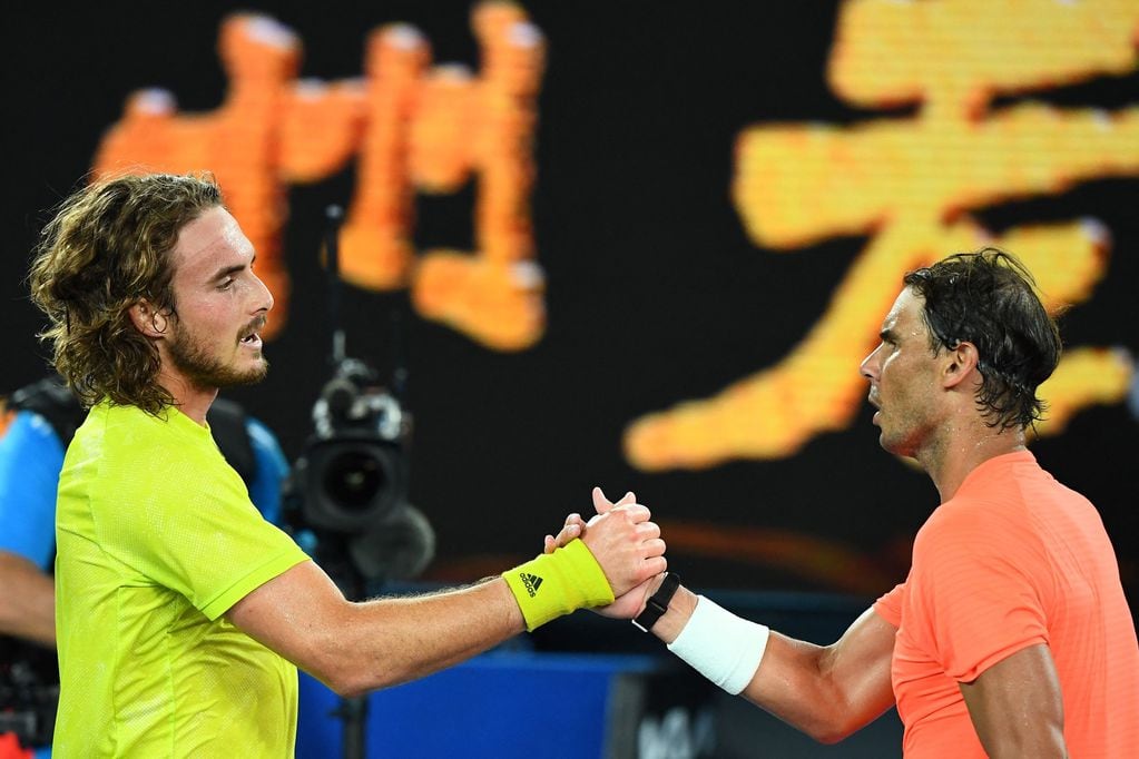 Stefanos Tsitsipas venció a Rafael Nadal. (AFP)