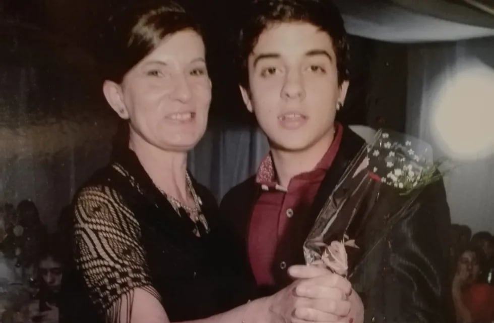 Fernando Pastorizzo junto a su mamá, el recuerdo a tres años de su asesinato.