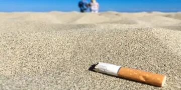 Achicaron al mínimo el espacio para fumadores en las playas rosarinas