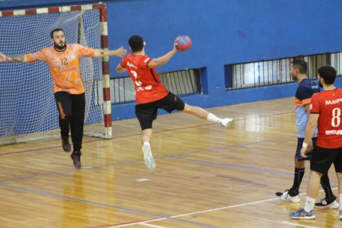 Handball: Regatas se quedó con el clásico del Parque al vencer a la ...