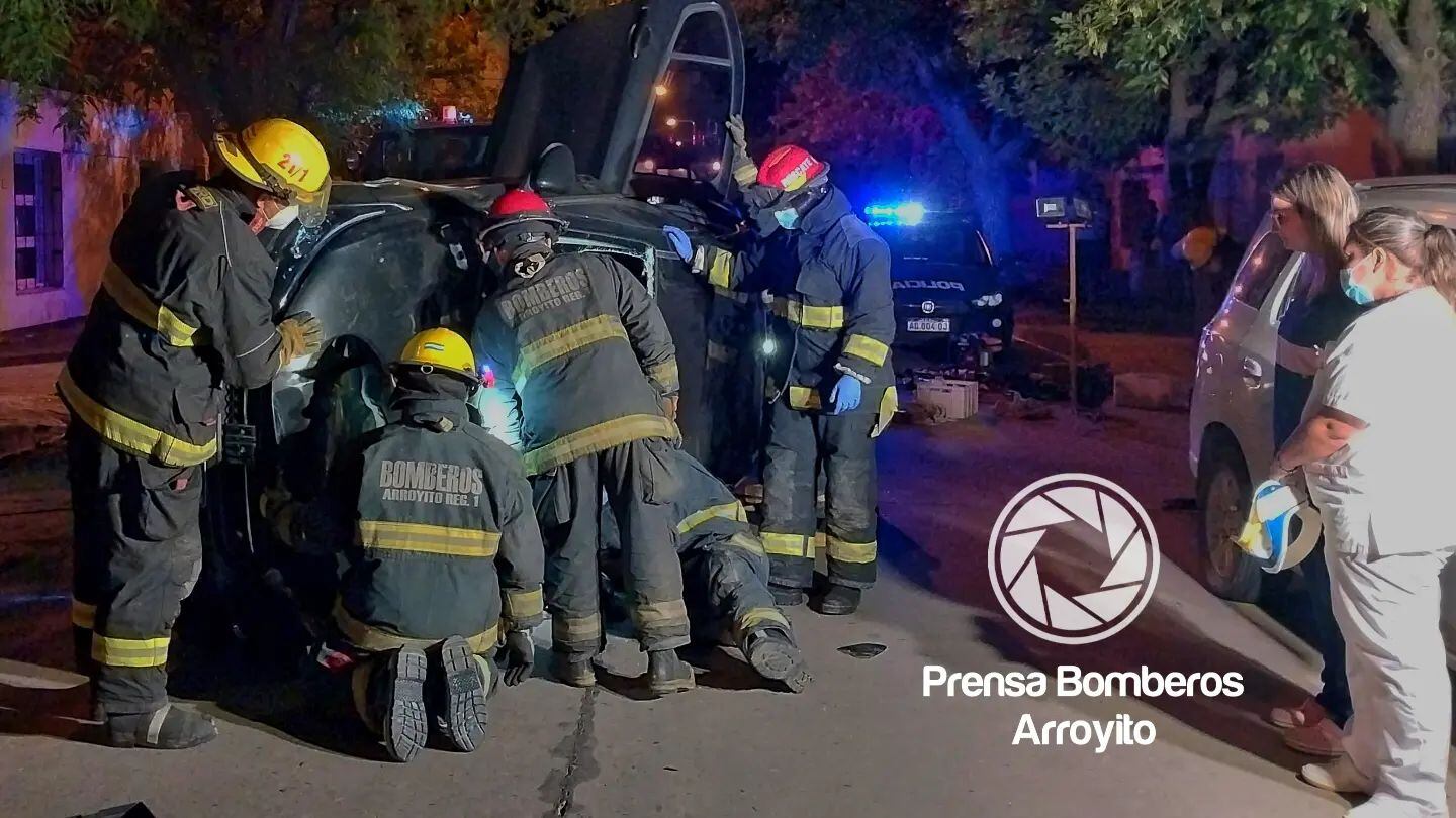 Volcó un vehiculo en Arroyito