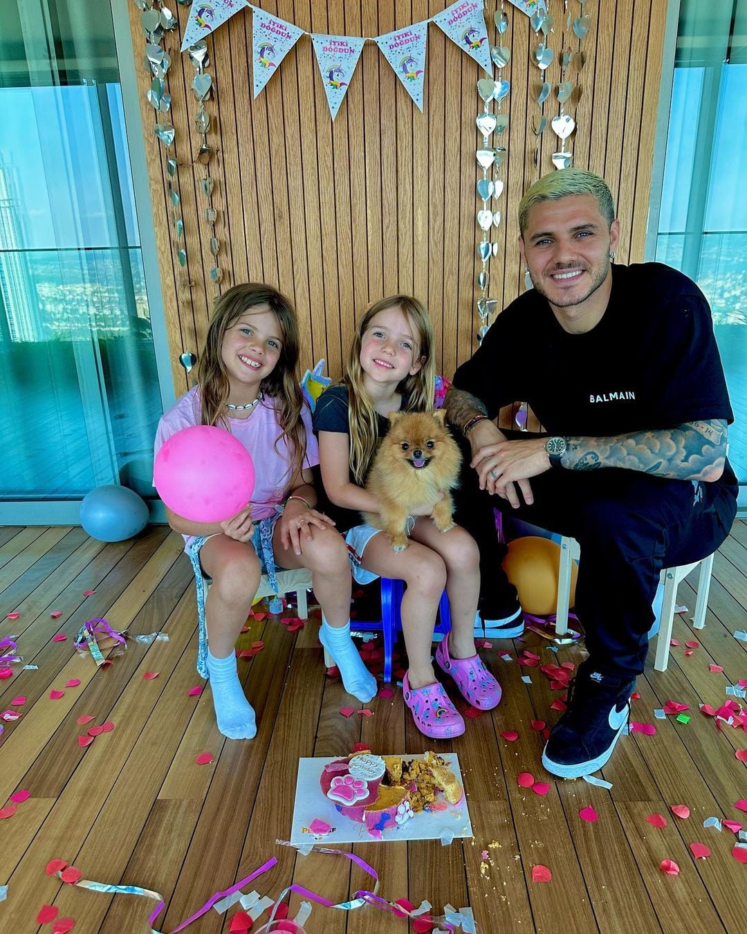 Mauro Icardi fue quien compartió las imágenes del festejo que sus hijas organizaron a su perrita.